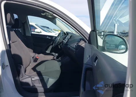 2013 Volkswagen Tiguan S z USA, uszkodzony, nr VIN WVGAV3AX5DW594893